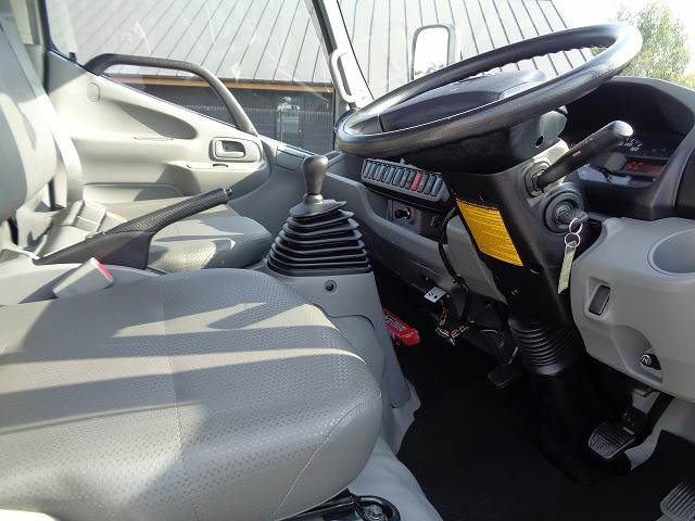 日野 デュトロ TKG-XZU650M(2WD)の写真15