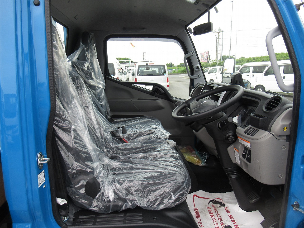 三菱 キャンター 2RG-FEAVO(2WD)｜中古トラックなら【トラック市】