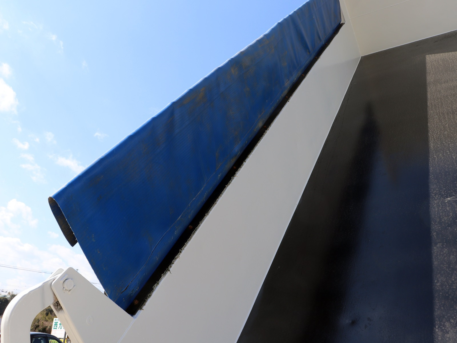 いすゞ ギガ 2PG-CXZ77CT(6x4)の写真11