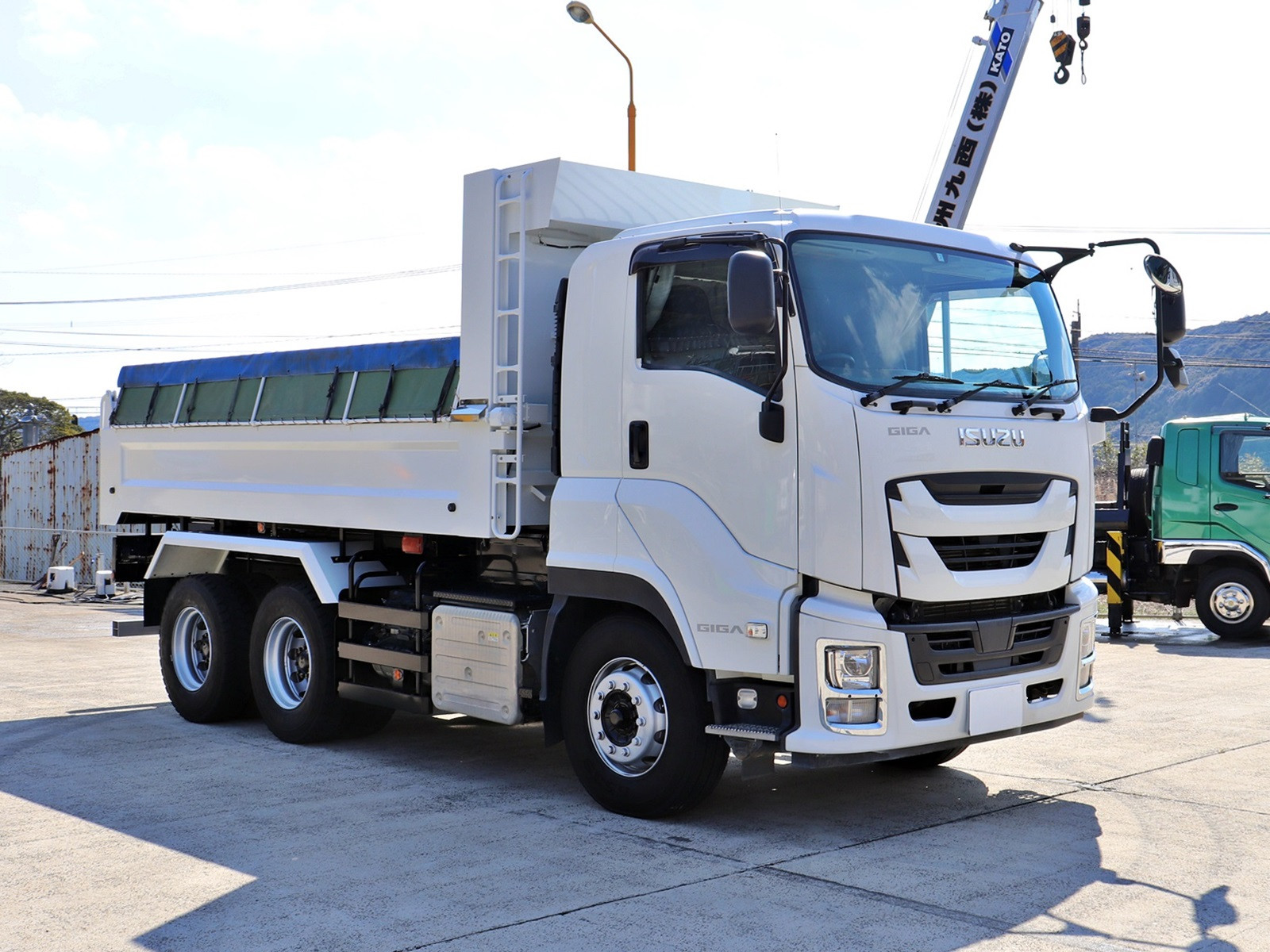 いすゞ ギガ 2PG-CXZ77CT(6x4)の写真27