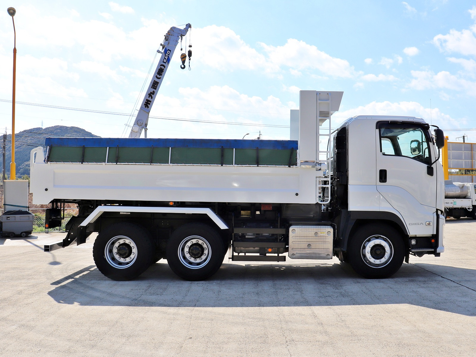 いすゞ ギガ 2PG-CXZ77CT(6x4)の写真28