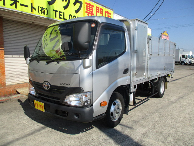 トヨタ ダイナ TKG-XZU645(2WD)の写真1