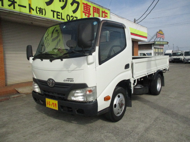 トヨタ ダイナ TKG-XZU675(4WD)の写真1