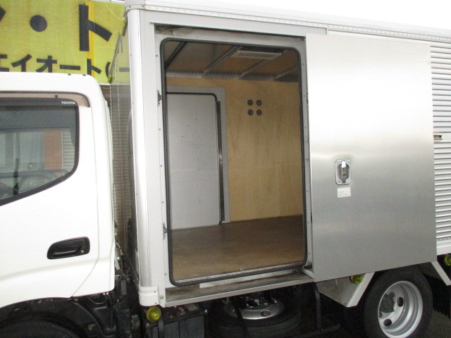 トヨタ ダイナ TKG-XZU605(2WD)の写真6