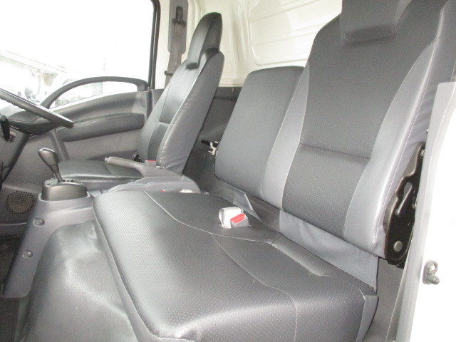 いすゞ エルフ TPG-NPR85AN(2WD)の写真22