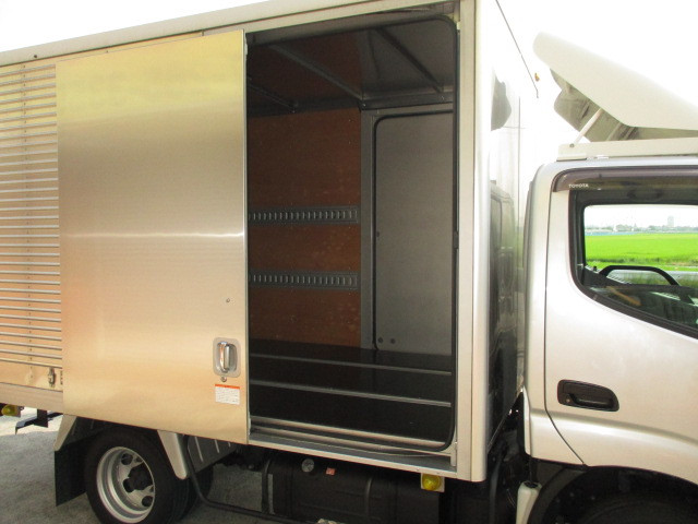 トヨタ ダイナ LDF-KDY231(2WD)の写真9