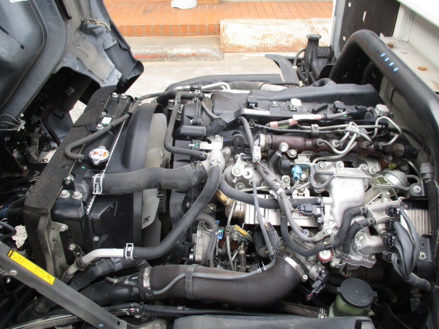 トヨタ ダイナ LDF-KDY271(4WD)の写真4