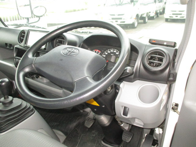 トヨタ ダイナ LDF-KDY271(4WD)の写真9