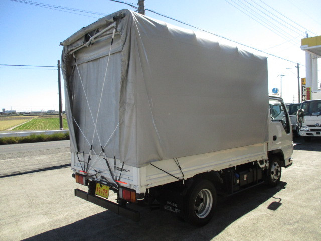 いすゞ エルフ 2RG-NJR88A(2WD)の写真4