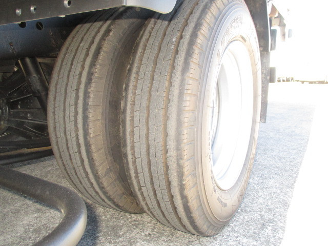 いすゞ エルフ 2RG-NJR88A(2WD)の写真21