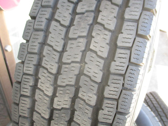 いすゞ エルフ 2RG-NJR88A(2WD)の写真23