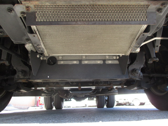 いすゞ エルフ 2RG-NJR88A(2WD)の写真27