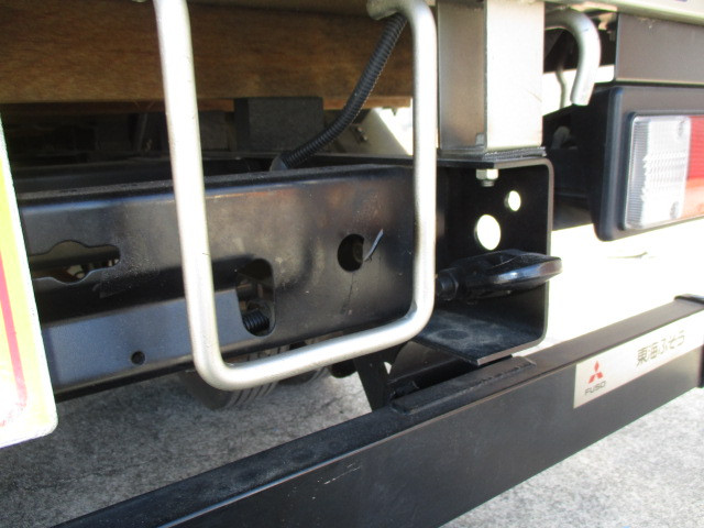 三菱 キャンターガッツ PDG-FB70B(2WD)の写真17