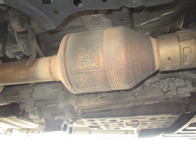 トヨタ ハイエースバン QDF-GDH206V(4WD)の写真27