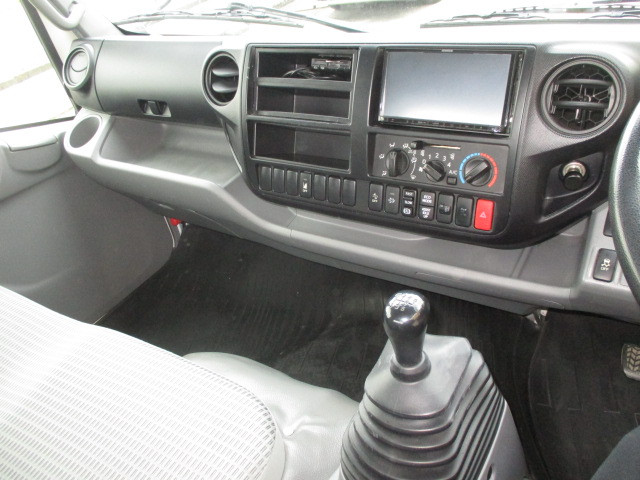 日野 デュトロ TKG-XZU722M(2WD)の写真17