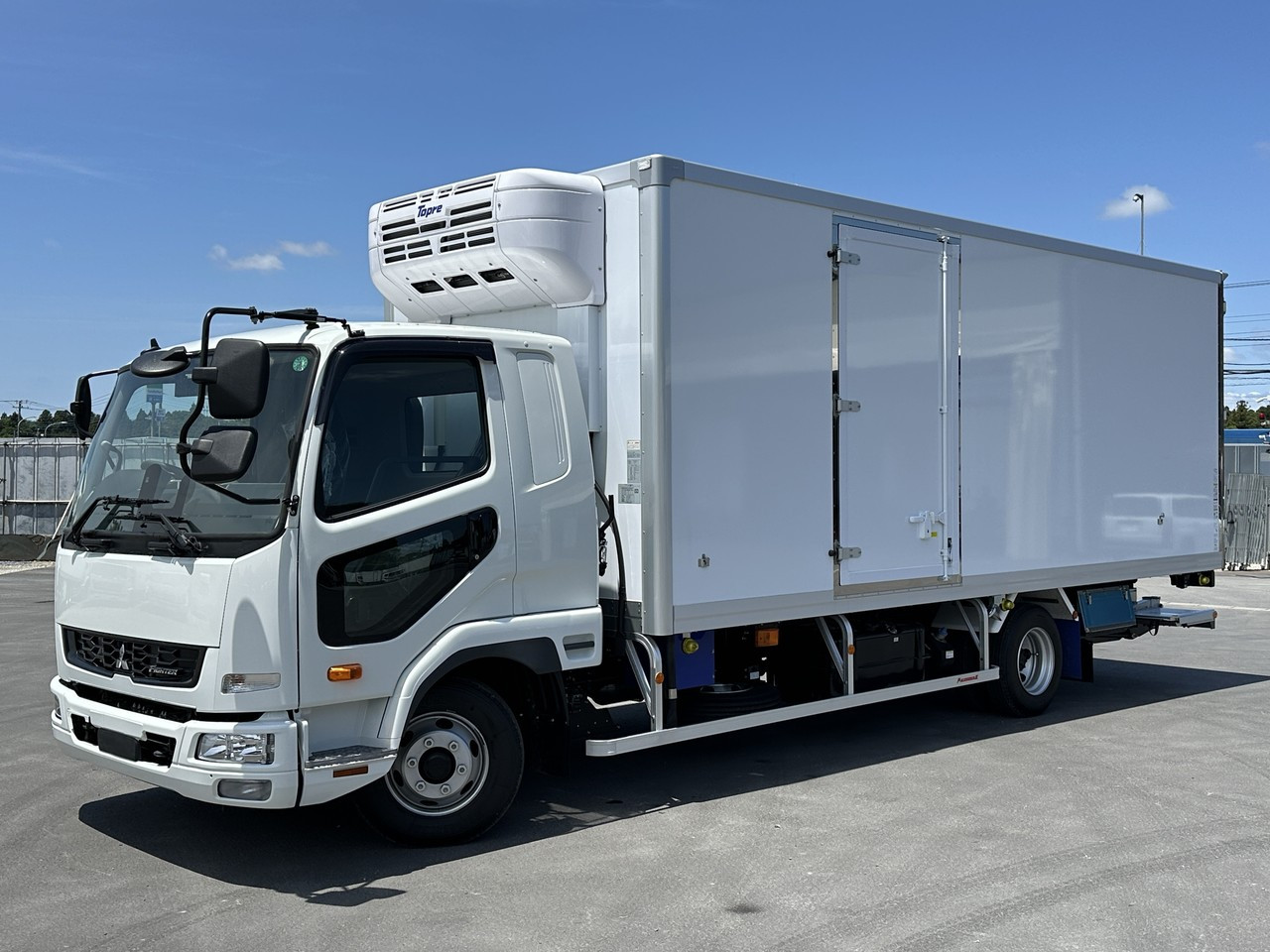 三菱 ファイター 2KG-FK65Fの写真1