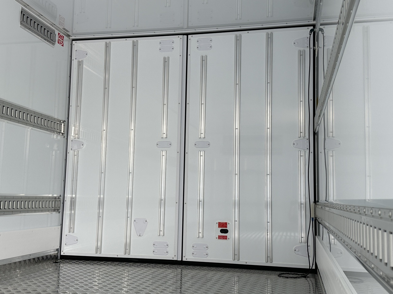 三菱 ファイター 2KG-FK65Fの写真19