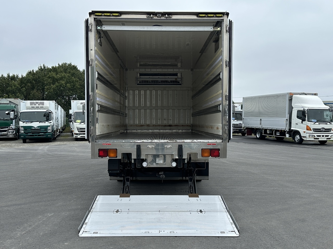 いすゞ フォワード 2PG-FSR90S2の写真12