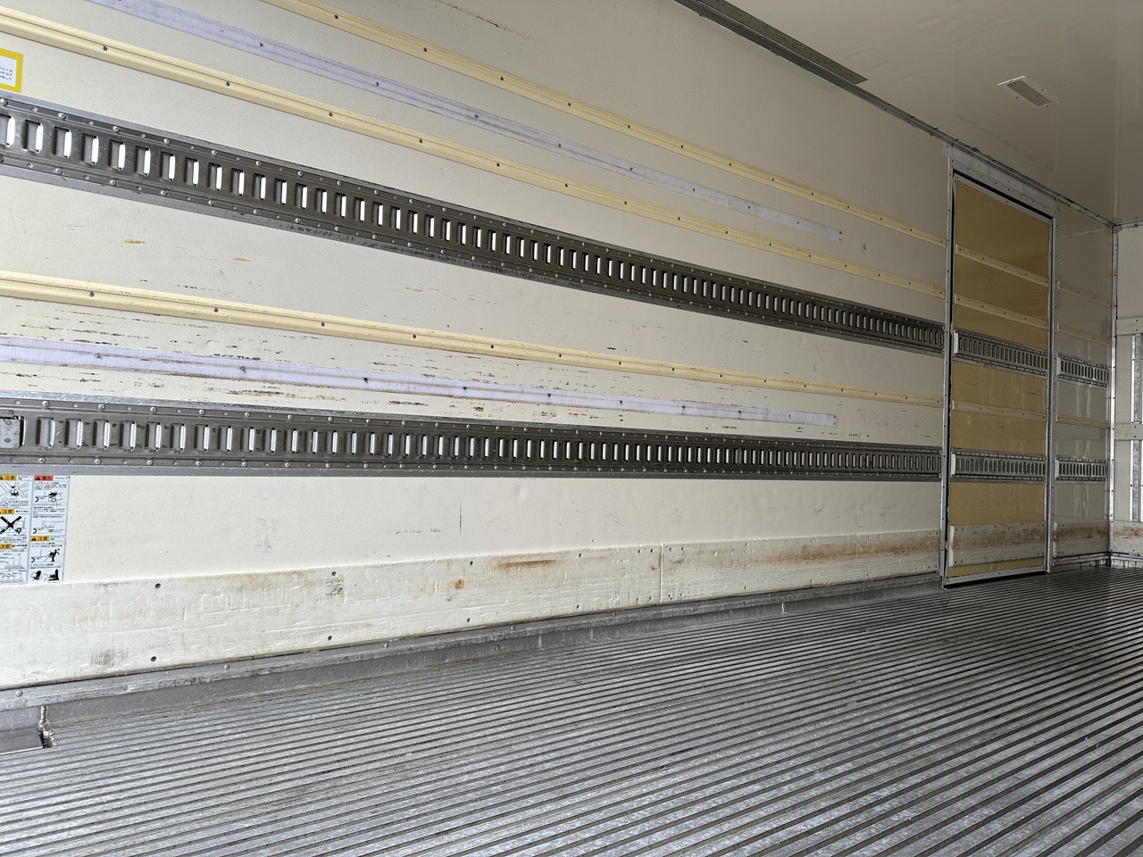 いすゞ フォワード 2PG-FSR90S2の写真14