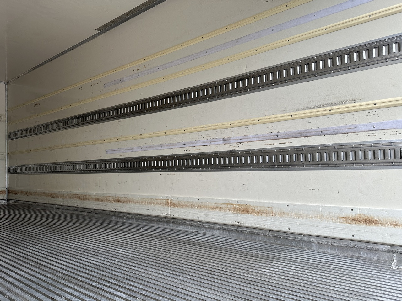 いすゞ フォワード 2PG-FSR90S2の写真17