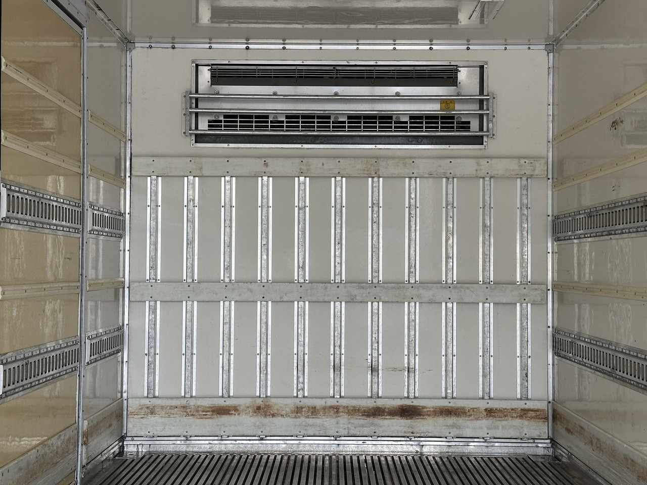 いすゞ フォワード 2PG-FSR90S2の写真18