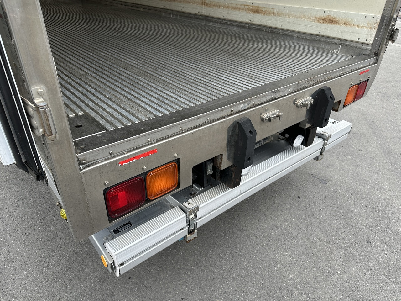 いすゞ フォワード 2PG-FSR90S2の写真20