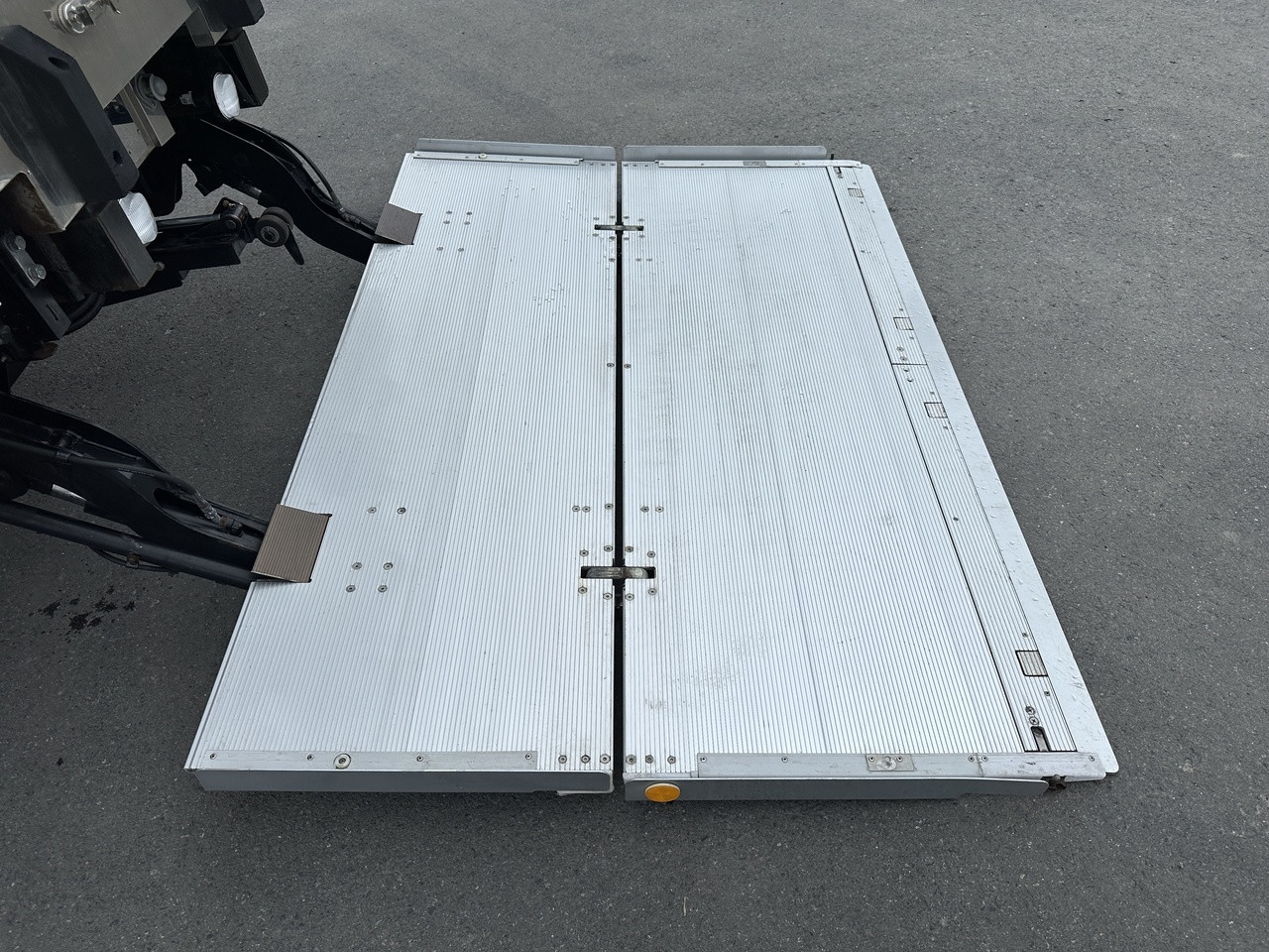 いすゞ フォワード 2PG-FSR90S2の写真32