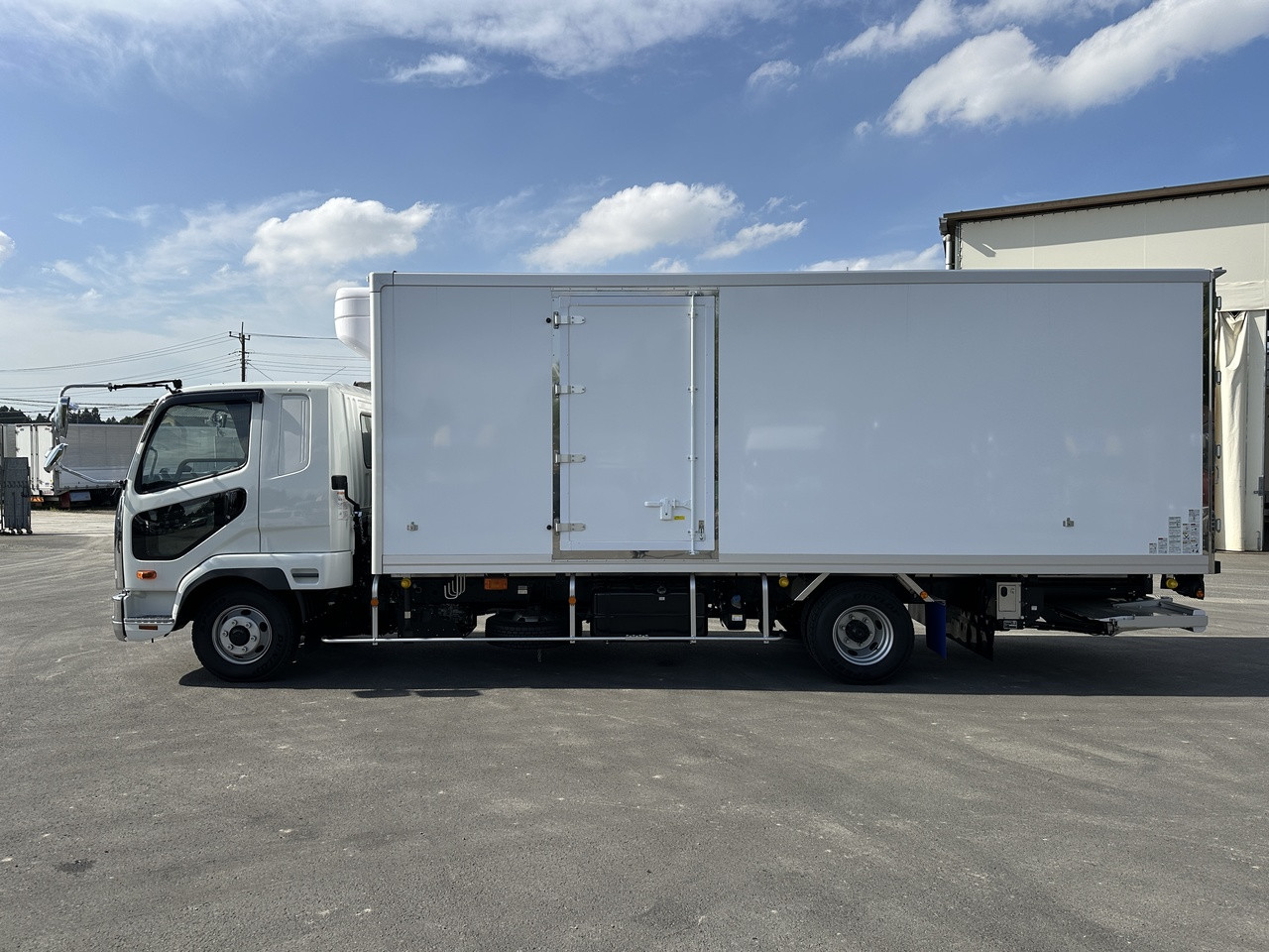 三菱 ファイター 2KG-FK65Fの写真4