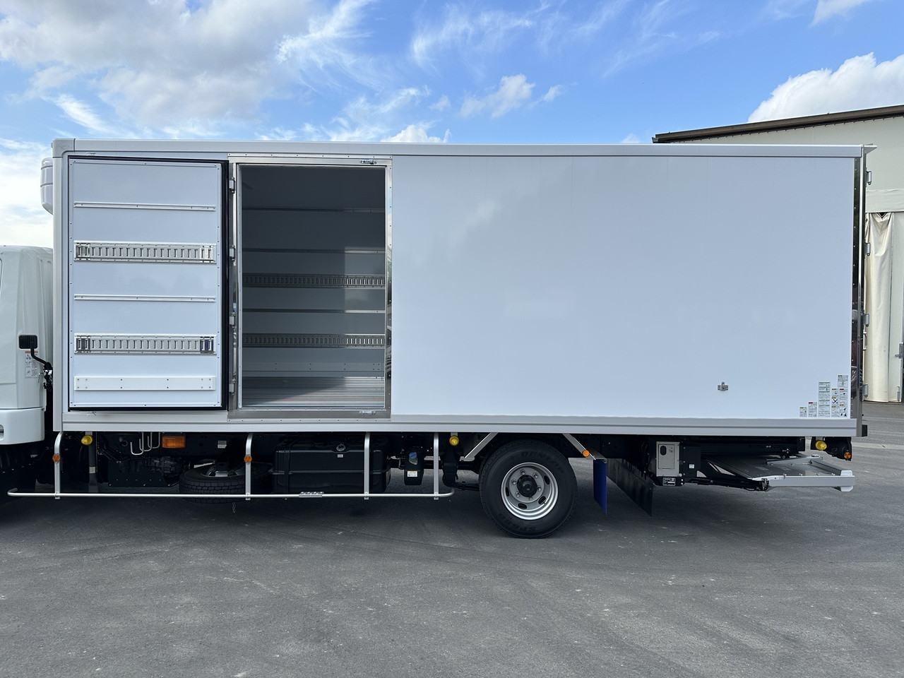 三菱 ファイター 2KG-FK65Fの写真5