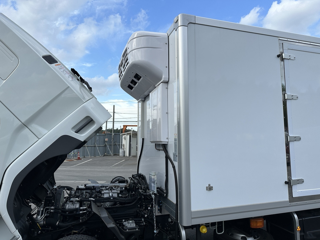 三菱 ファイター 2KG-FK65Fの写真11