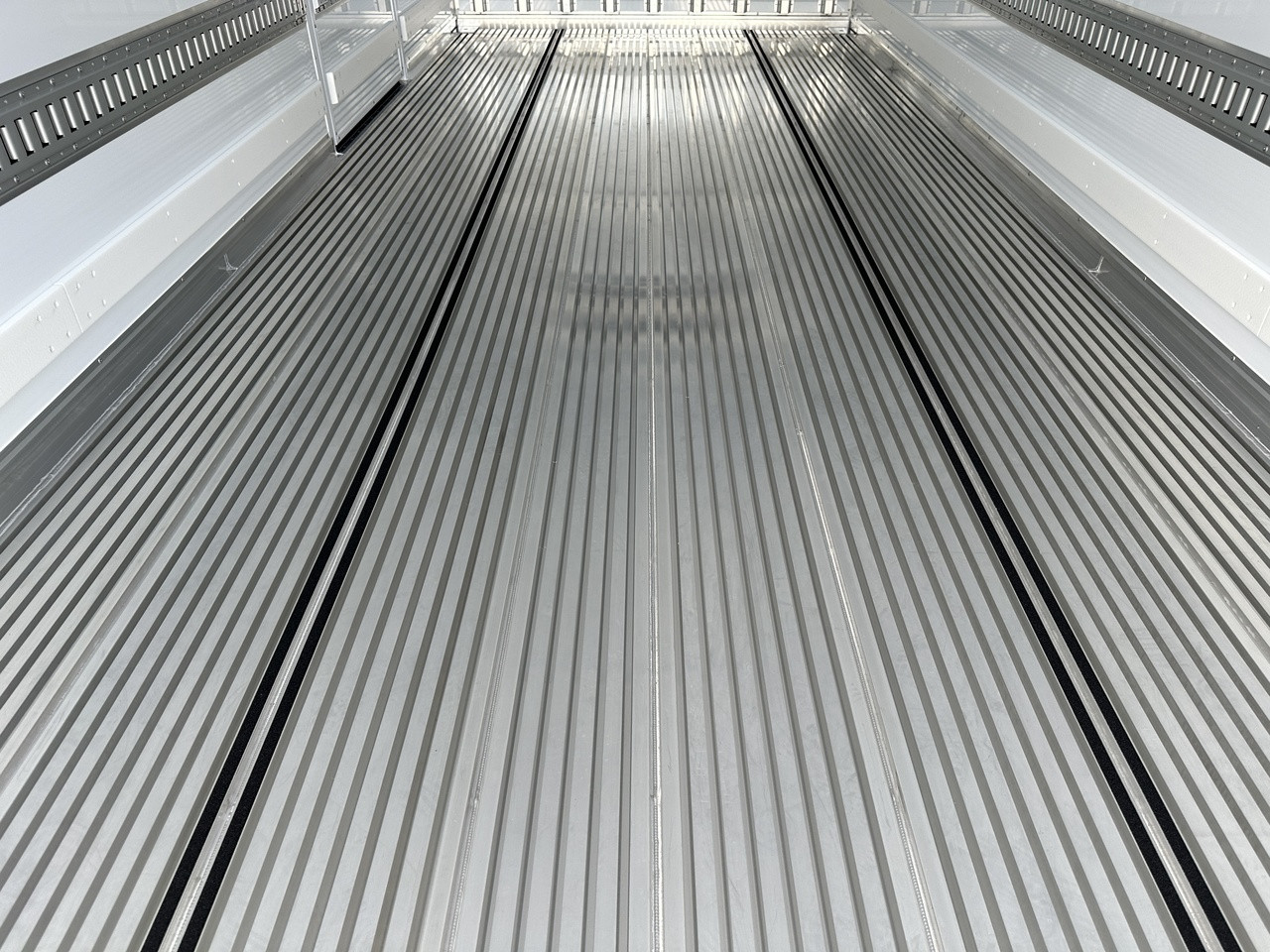 三菱 ファイター 2KG-FK65Fの写真13