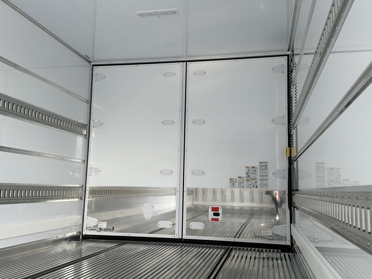 三菱 ファイター 2KG-FK65Fの写真19