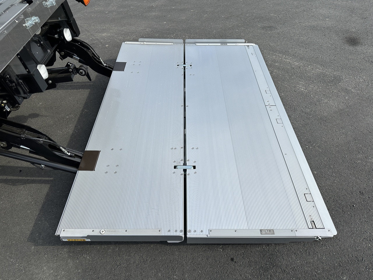 三菱 ファイター 2KG-FK65Fの写真32