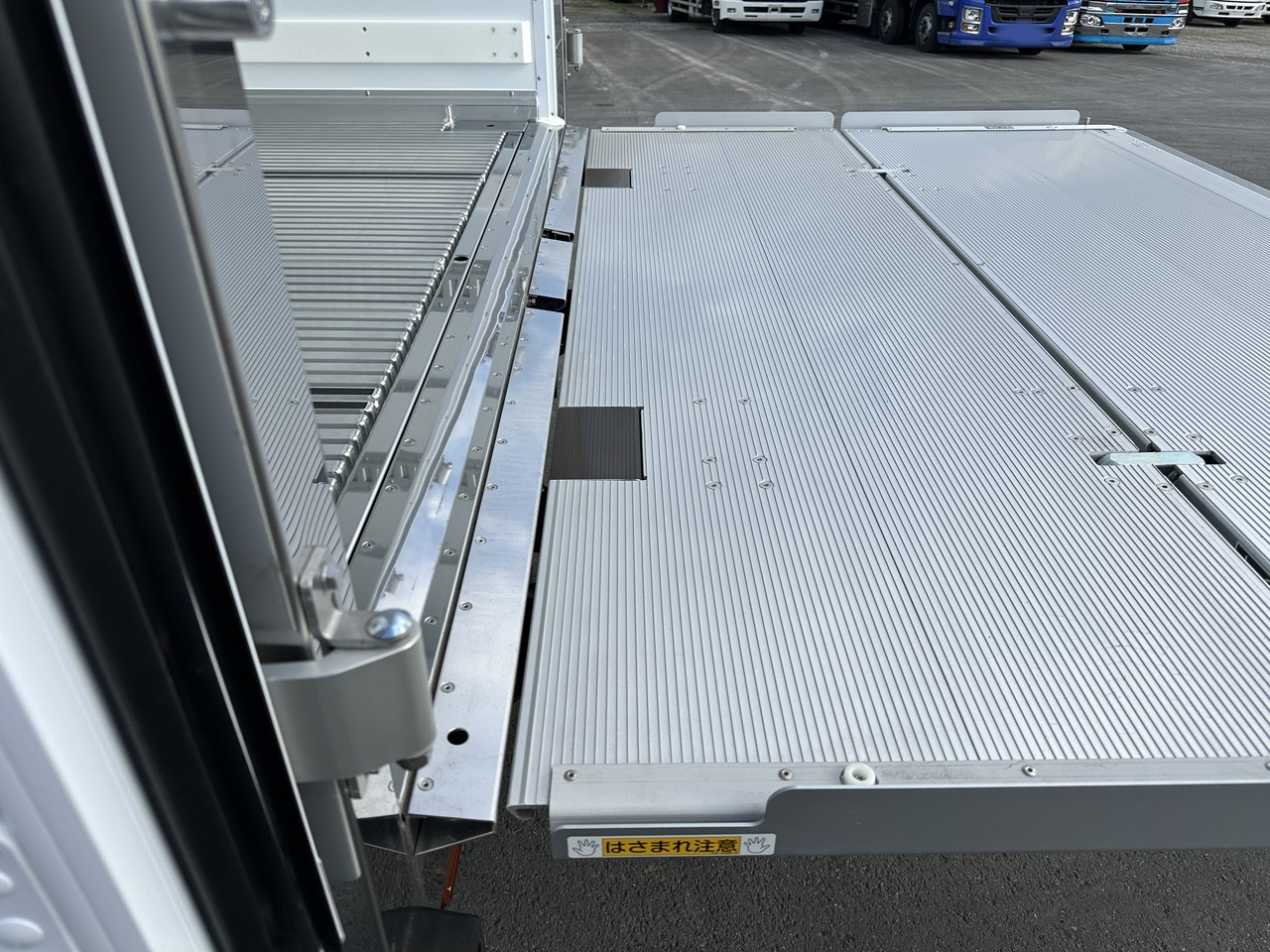 三菱 ファイター 2KG-FK65Fの写真33