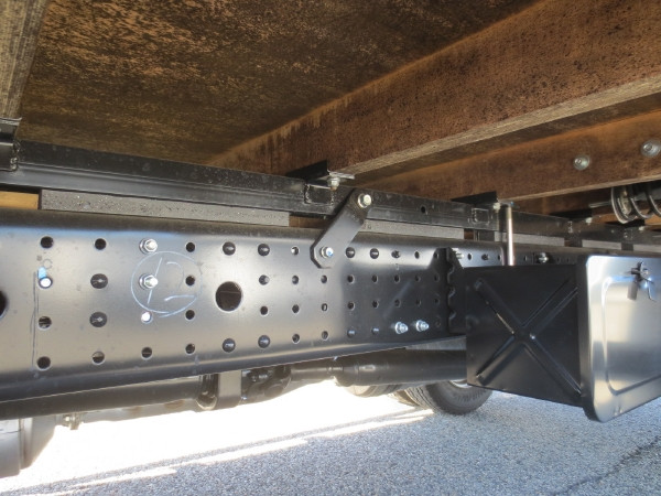 三菱 キャンター 2RG-FEAV0(2WD)の写真11