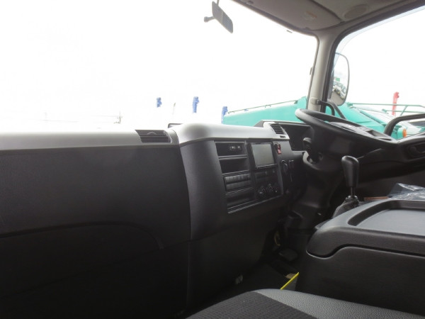 三菱 ファイター 2KG-FK62F(2WD)の写真13