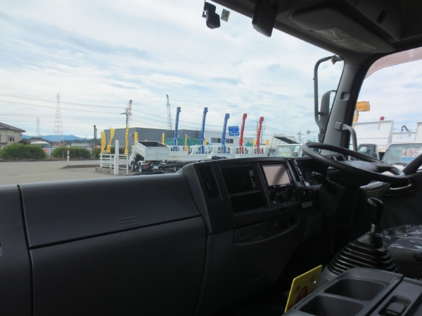 いすゞ フォワード TKG-FRR90S2(2WD)の写真14