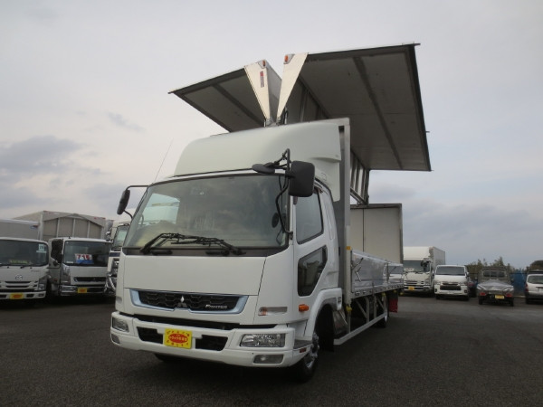 三菱 ファイター 2KG-FK64F(2WD)の写真1