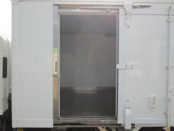 いすゞ エルフ 2RG-NLR88AN(2WD)の写真11