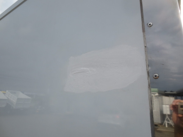 いすゞ エルフ 2RG-NLR88AN(2WD)の写真18