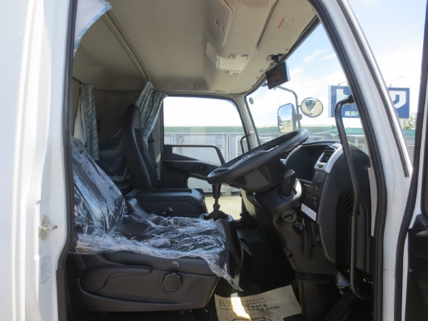 三菱 ファイター 2KG-FK62F(2WD)の写真14