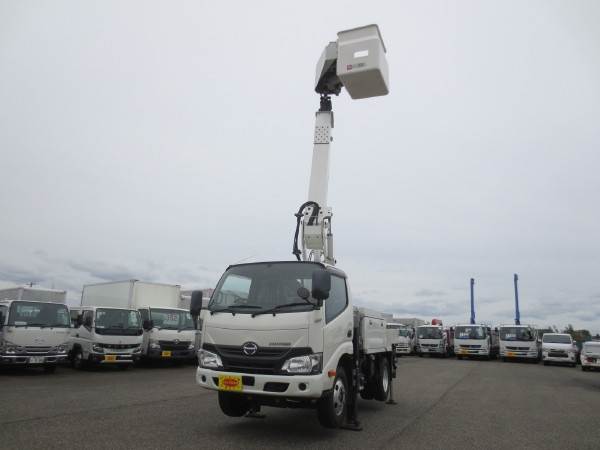 日野 デュトロ TKG-XZU600X(2WD)の写真1