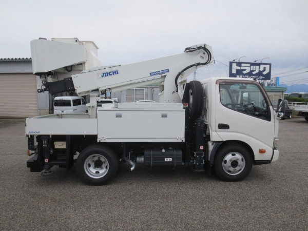 日野 デュトロ TKG-XZU600X(2WD)の写真8