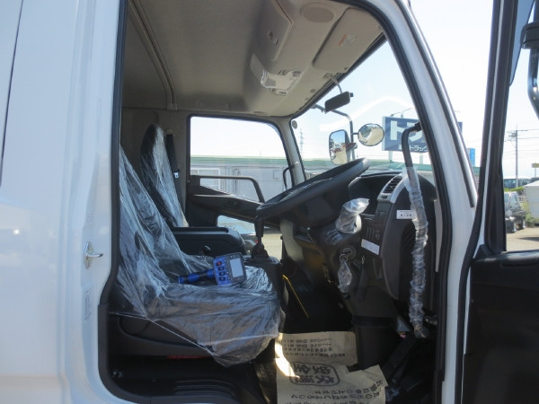 三菱 ファイター 2KG-FK62FZ(2WD)の写真14