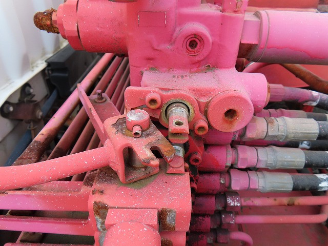 三菱 ファイター PJ-FK62FZ(6x2)の写真16