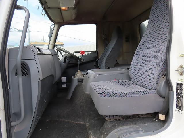 三菱 ファイター PJ-FK62FZ(6x2)の写真28