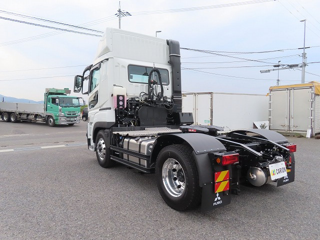 三菱 スーパーグレート 2RG-FP84VDR(2WD)の写真3