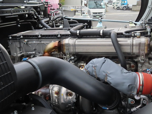 三菱 スーパーグレート 2RG-FP84VDR(2WD)の写真19