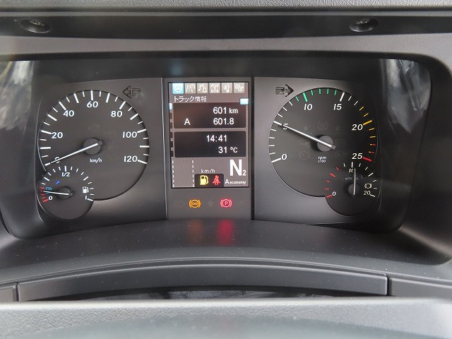 三菱 スーパーグレート 2RG-FP84VDR(2WD)の写真28