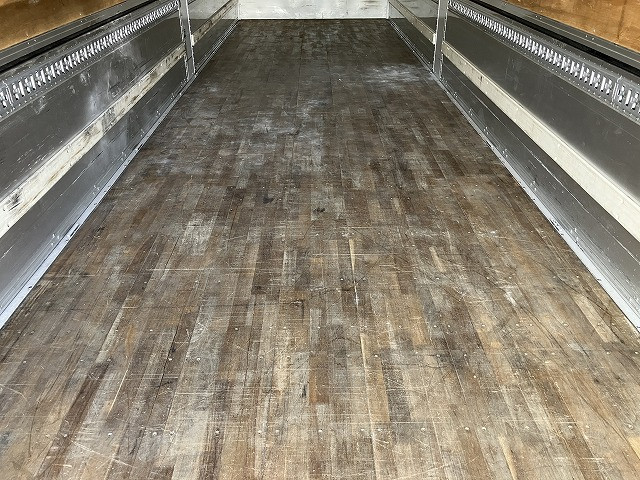 UD クオン 2PG-CD5CA(6x2)の写真13